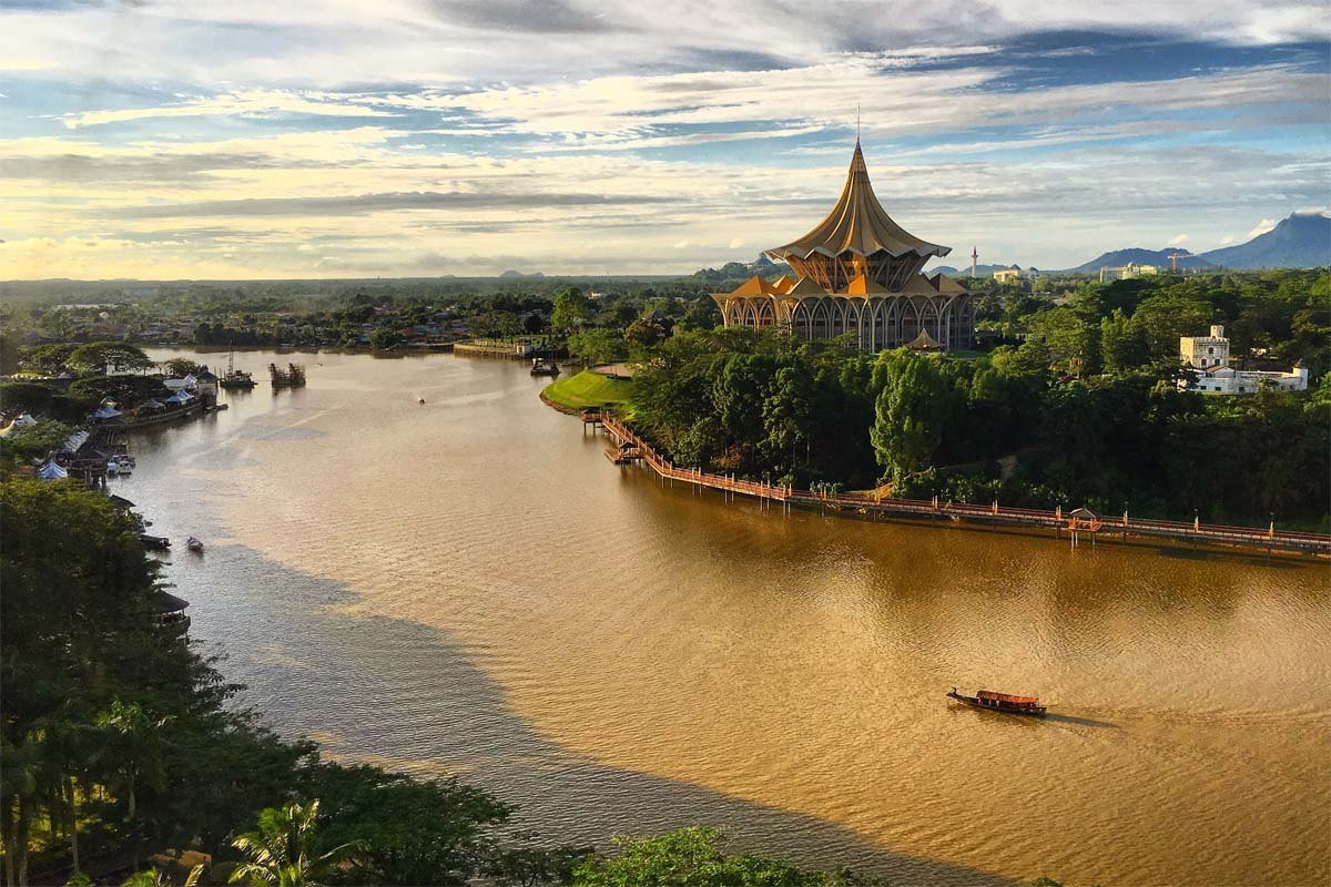Kuching waterfront Sarawak — SMM2H Sarawak My Second Home